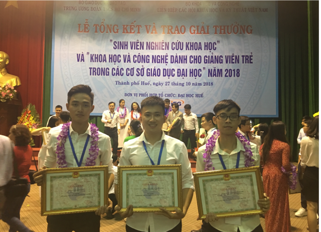 Sinh viên Trường ĐH GTVT tham dự Lễ tổng kết và trao Giải thưởng “Sinh viên nghiên cứu khoa học” năm 2018